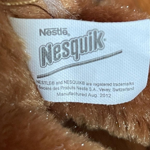 2013 NESTLE NESQUIK CHOCOLATE MASCOT PLUSH QUIK NESQUICK BUNNY DOLL FIGURE - Picture 5 of 6